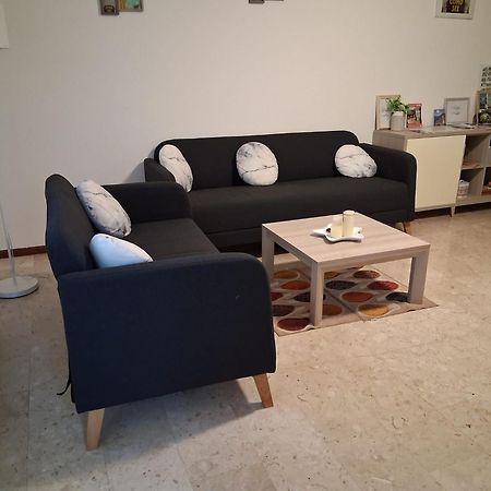Lario Promenade: Family Friendly Apartment In Como Luaran gambar