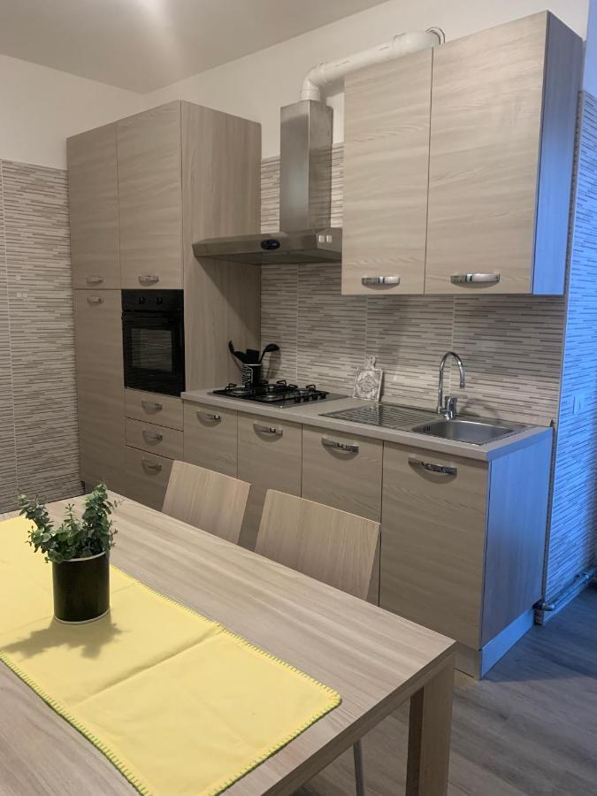 Lario Promenade: Family Friendly Apartment In Como Luaran gambar