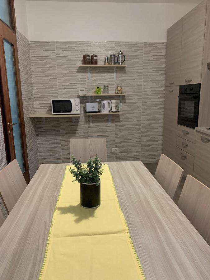 Lario Promenade: Family Friendly Apartment In Como Luaran gambar