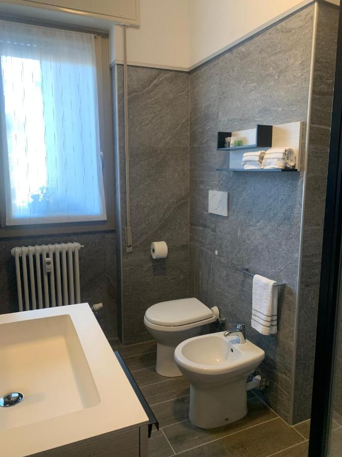 Lario Promenade: Family Friendly Apartment In Como Luaran gambar